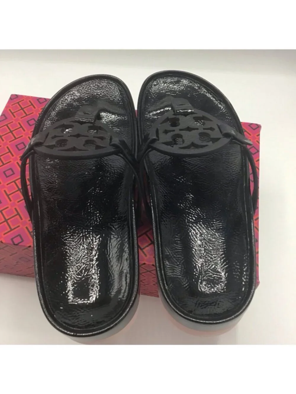 Tory Burch Miller Cloud Lug Black Pink Patent Leather Petunia Sandals Sz 8